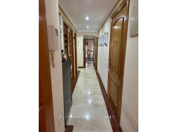 Piso en venta en Calle El Coloso, Benalmádena thumbnail 2