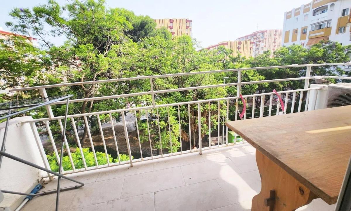 Продажа квартиры на Calle Zodiaco, Бенальмадена
photo 1