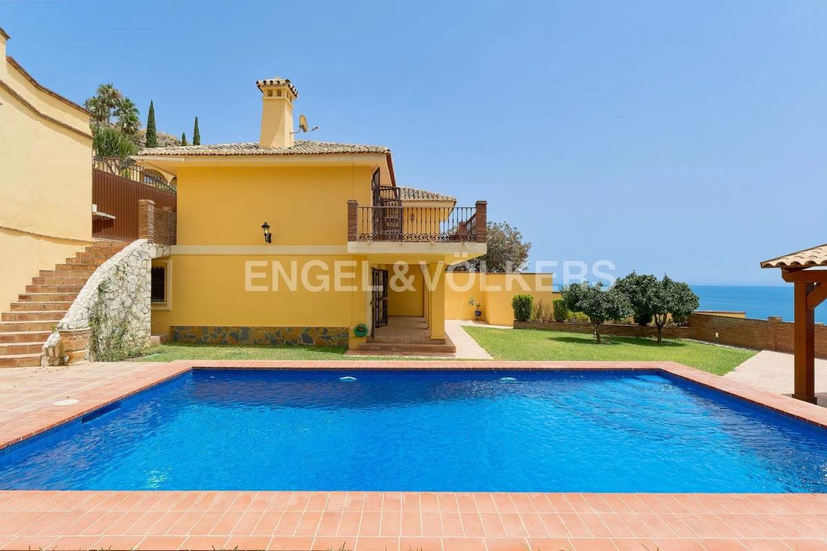 Venta de chalet independiente en Pasaje Córdoba, Benalmádena
photo 1