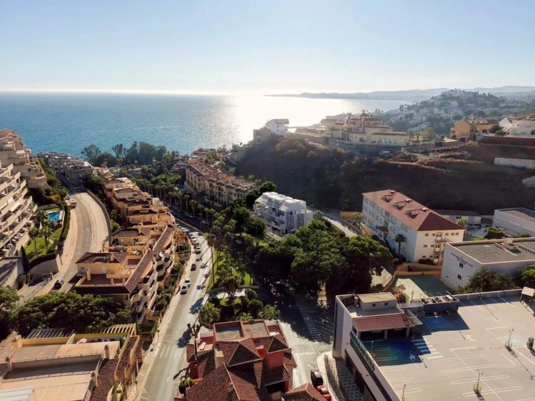 Sprzedaż mieszkania w Barrio Zona Centro Comercial Torrequebrada, Benalmádena
photo 1