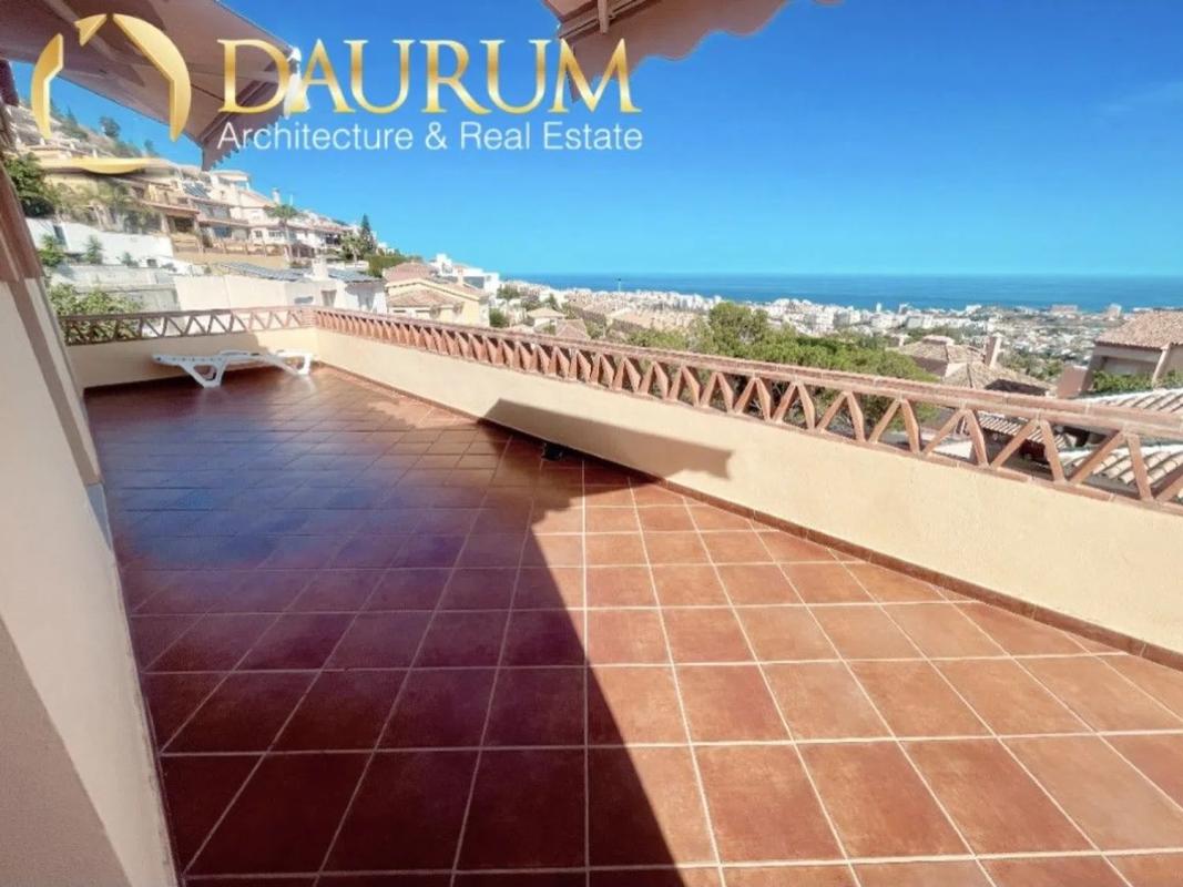 Sale of independent chalet in Avenida del Bierzo, Benalmádena
photo 1