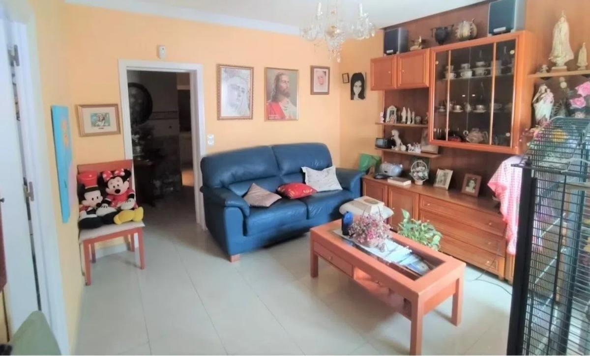 Sale of independent chalet in Calle Velarde, Benalmádena
photo 2