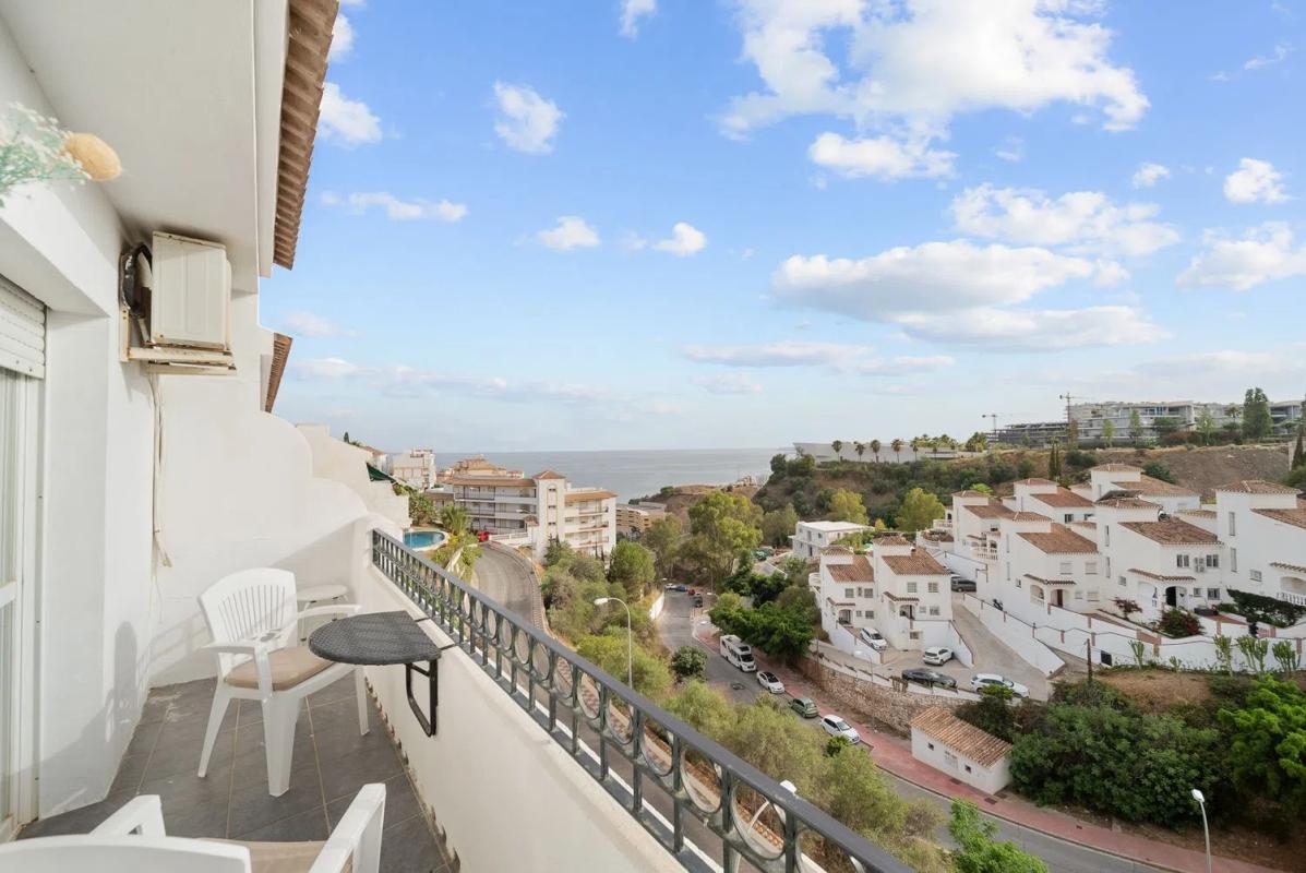 Sale of independent chalet in Calle Júcar, Benalmádena
photo 3