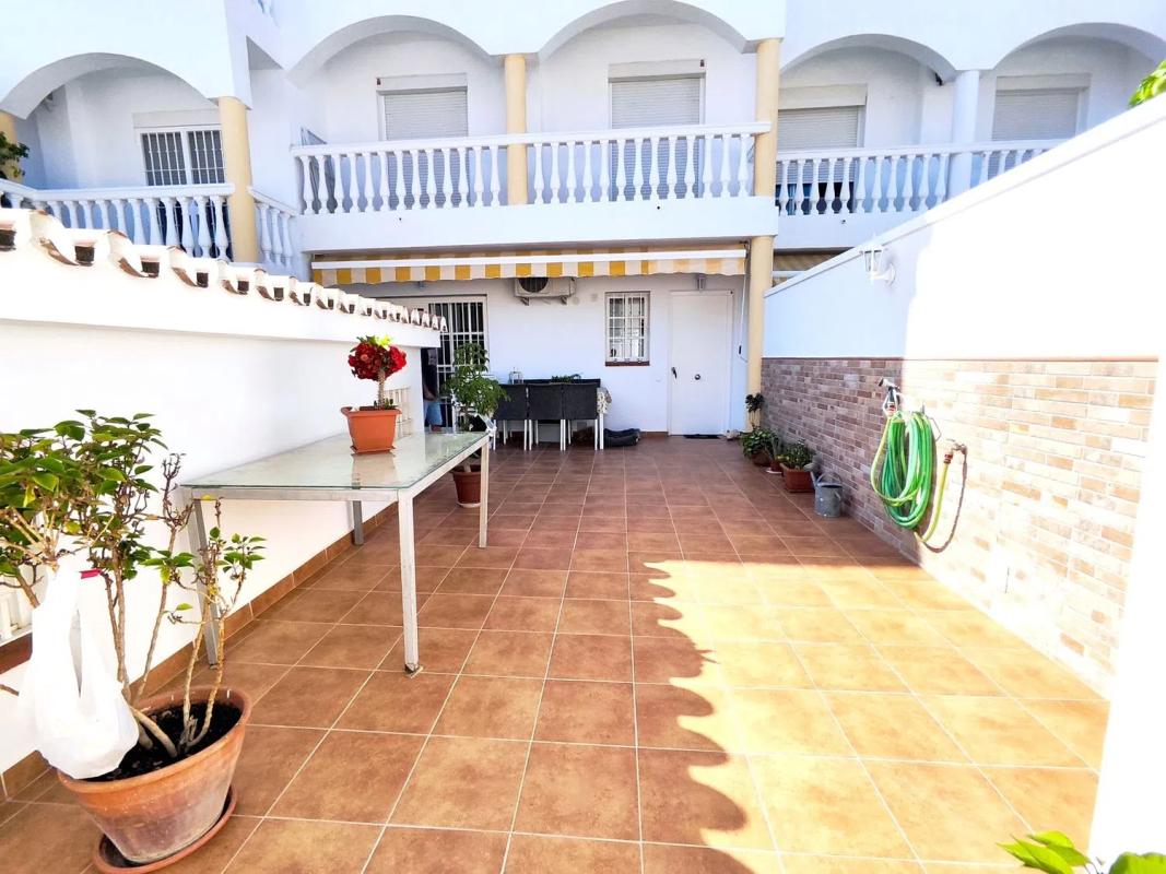 Sale of independent chalet in Avenida Avenue Avenue Avenue del Tivoli, Benalmádena
 photo 2