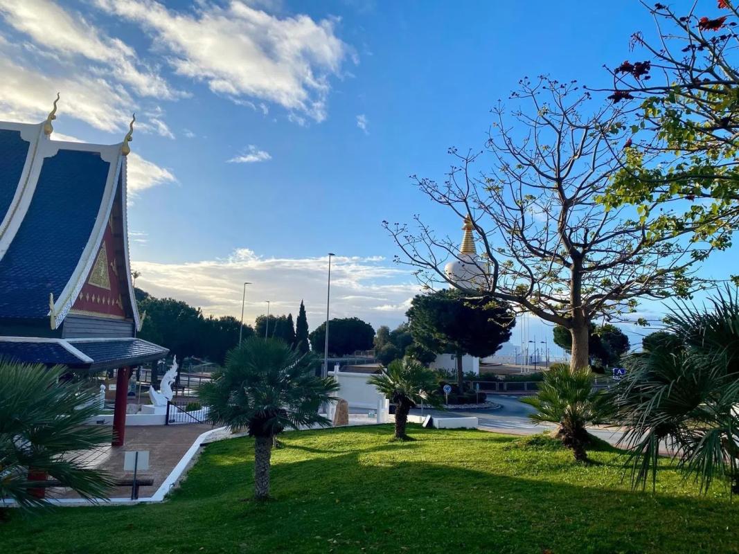 Venta de piso en Avenida Juan Luis Peralta, Benalmádena
 photo 3