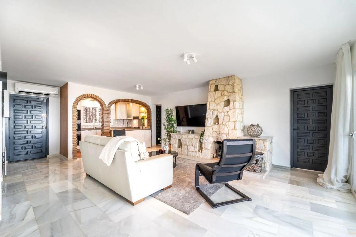 Sale of independent chalet in Calle Cártama, Benalmádena
photo 5