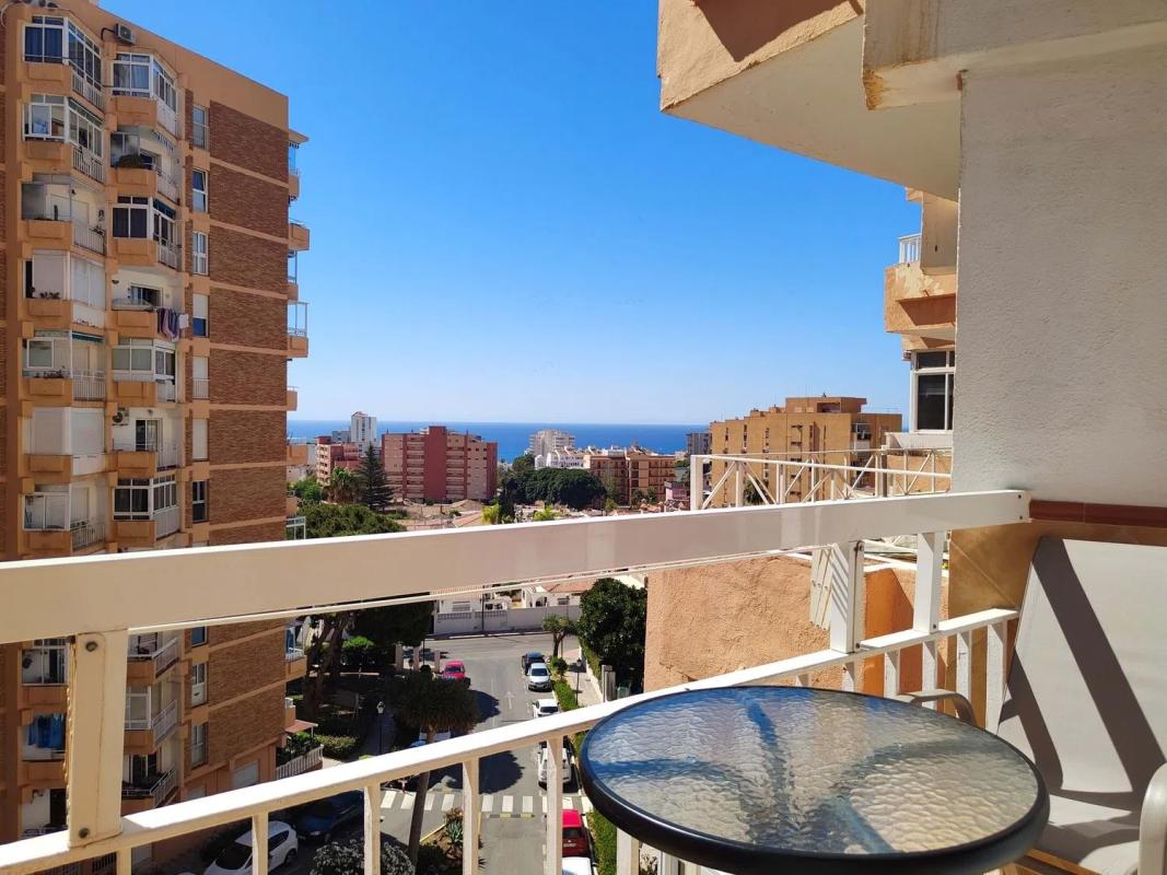 Venta de piso en Calle Luis Vives, Benalmádena
photo 1
