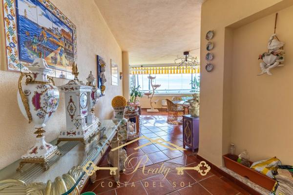 Apartment for sale in Calle Torrequebrada s/n, Benalmádena thumbnail 2