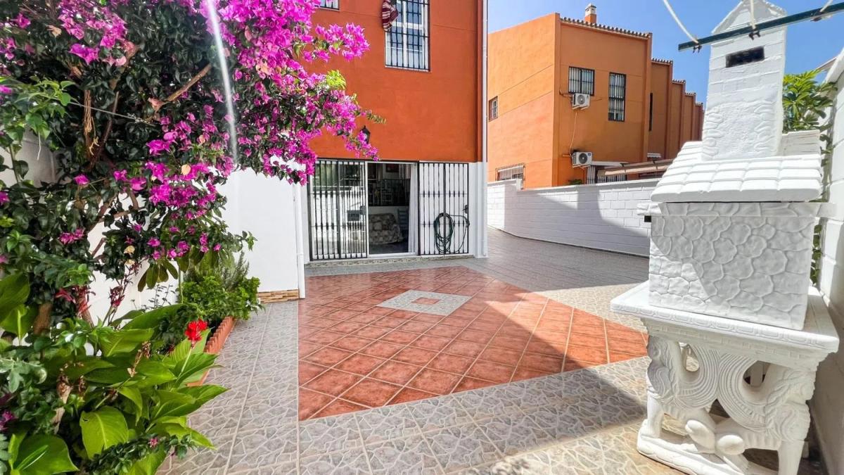 Venta de chalet independiente en Barrio Cortijo Torrequebrada, Benalmádena
photo 2