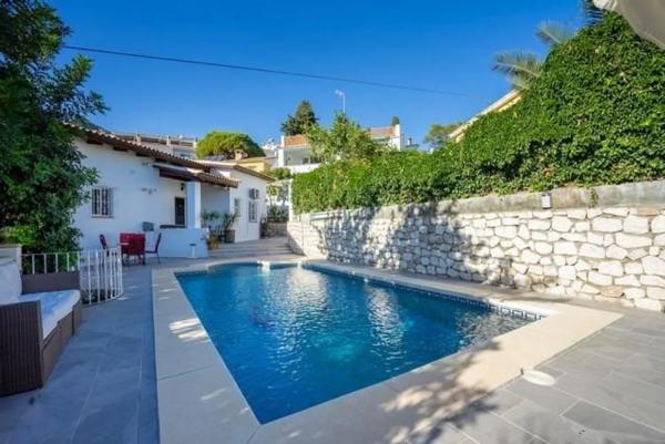 Wolnostojąca willa na sprzedaż w Barrio Rancho Domingo - La Hacienda, Benalmádena photo 1