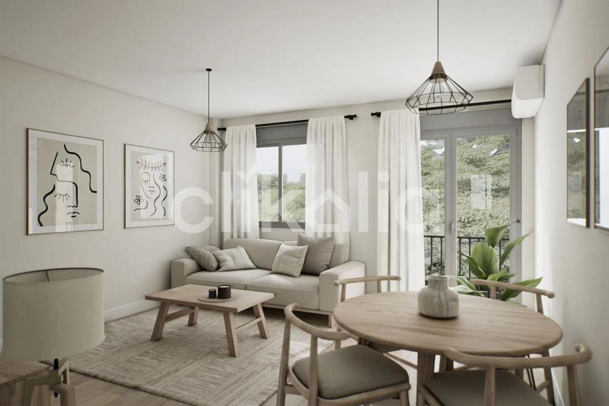 Venta de piso en Calle Sorolla, Benalmádena
photo 1