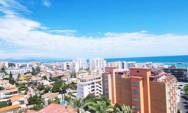 Apartment for sale in  Carril del Siroco, Benalmádena photo 4