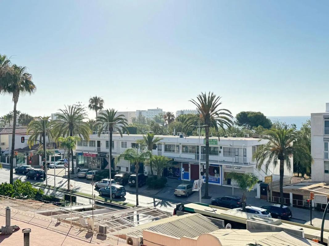 Продажа квартиры на Avenida Antonio Machado, Бенальмадена
photo 2