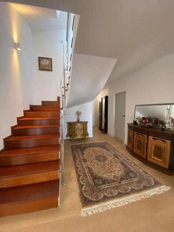 Продажа отдельного шале в Calle Macadamia, Бенальмадена photo 4