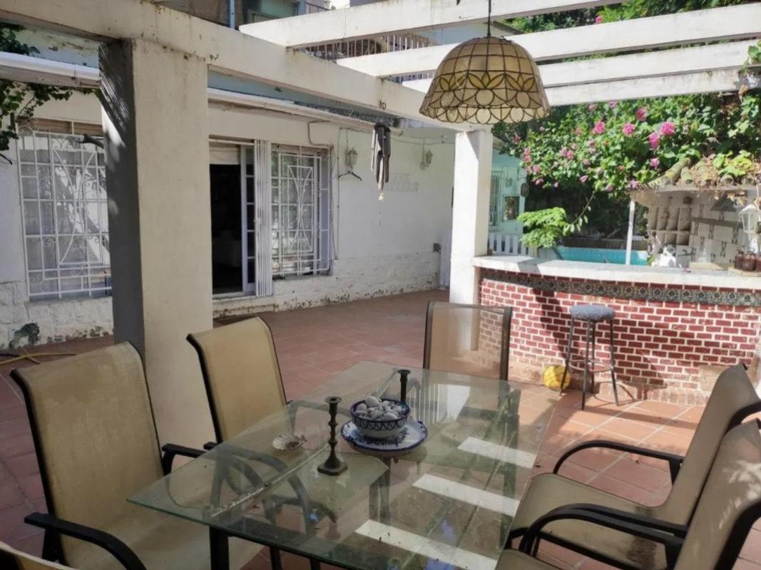 Venta de chalet independiente en Calle las Jacarandas, Benalmádena
photo 1