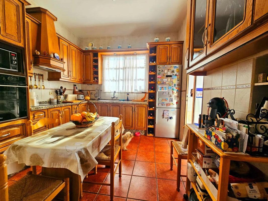 Sale of independent chalet in Avenida de la Yedra s/n, Benalmádena
photo 3