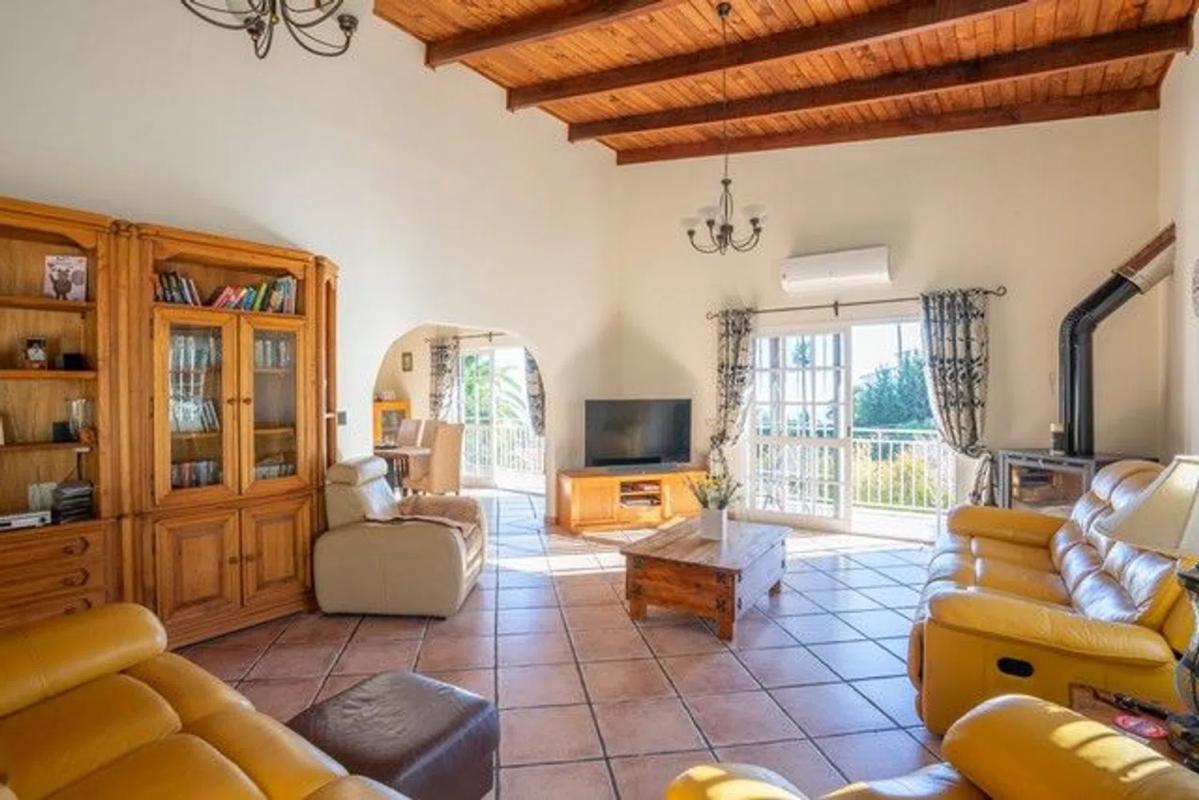 Продажа отдельного шале в Barrio Rancho Domingo - La Hacienda, Бенальмадена photo 4