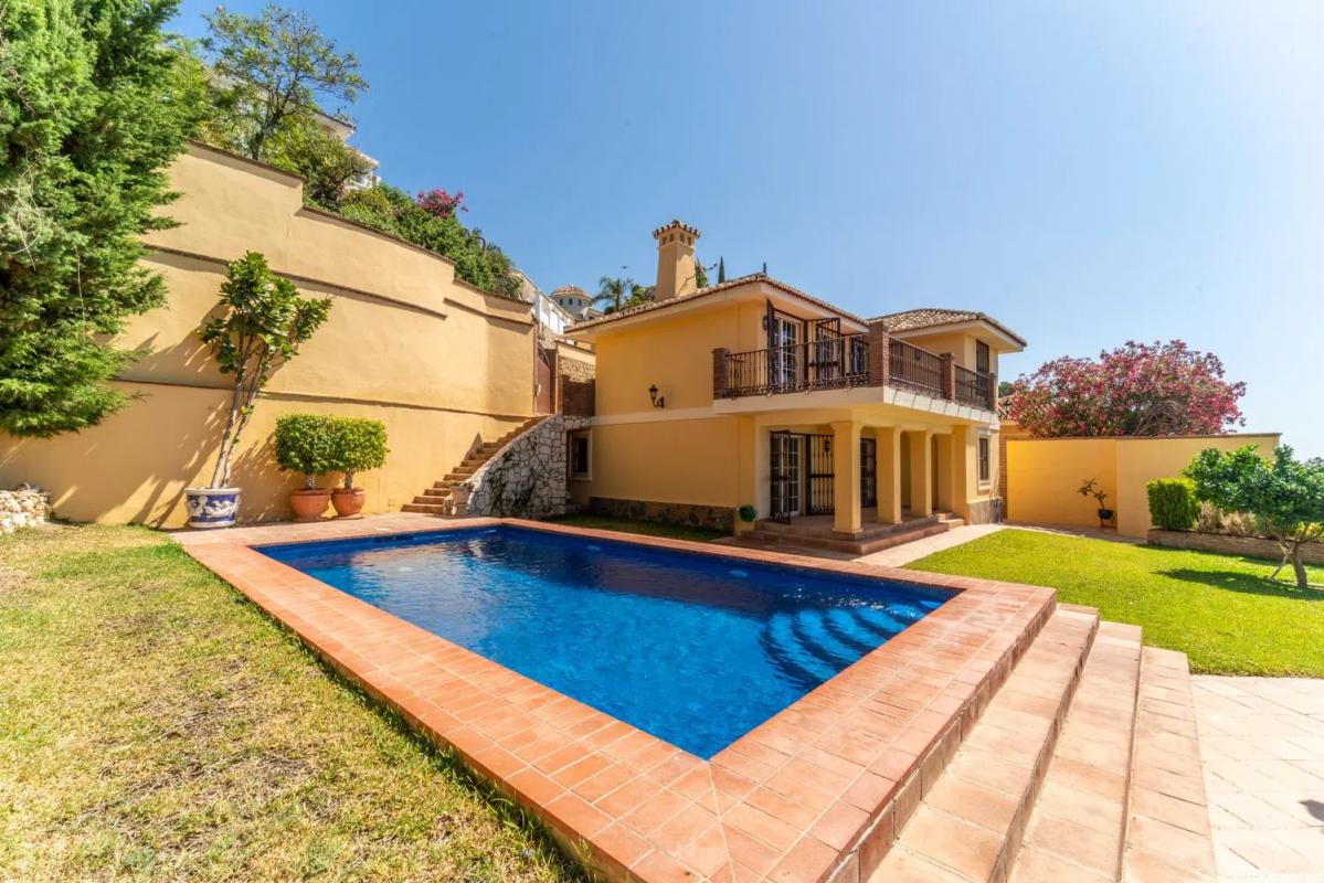 Sale of independent chalet in Pasaje Passage Córdoba, Benalmádena
photo 3