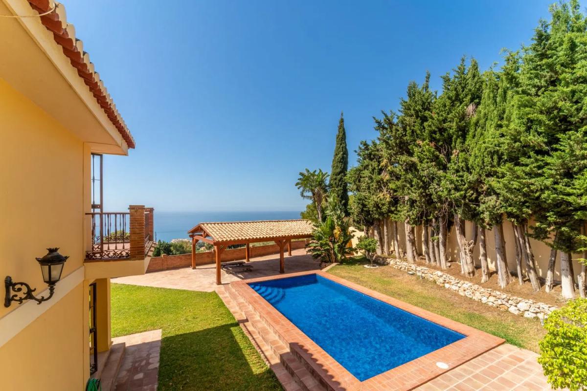 Sale of independent chalet in Pasaje Passage Córdoba, Benalmádena
photo 4