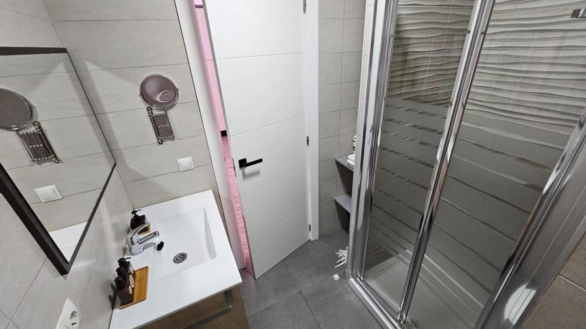 Venta de piso en Calle Luis Vives, Benalmádena
 photo 4