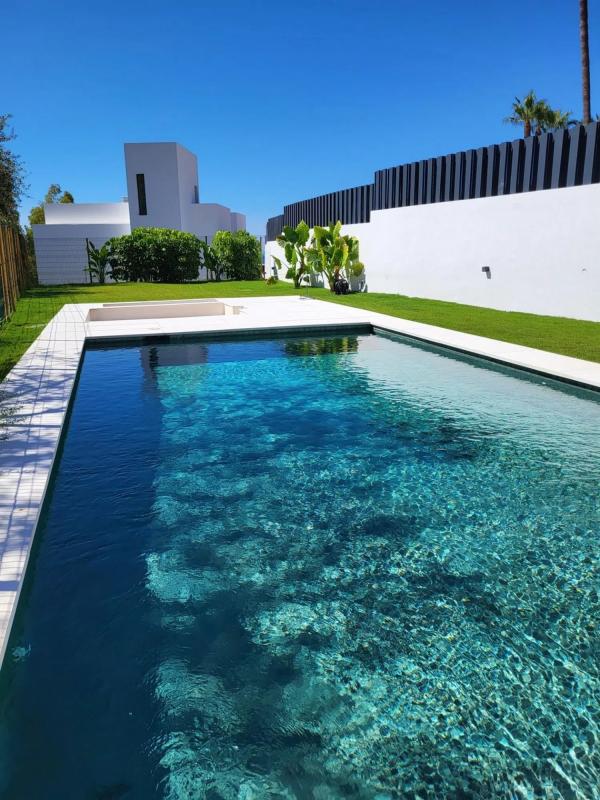 Sale of independent chalet in Camino Real de Fuengirola, Benalmádena
 photo 2