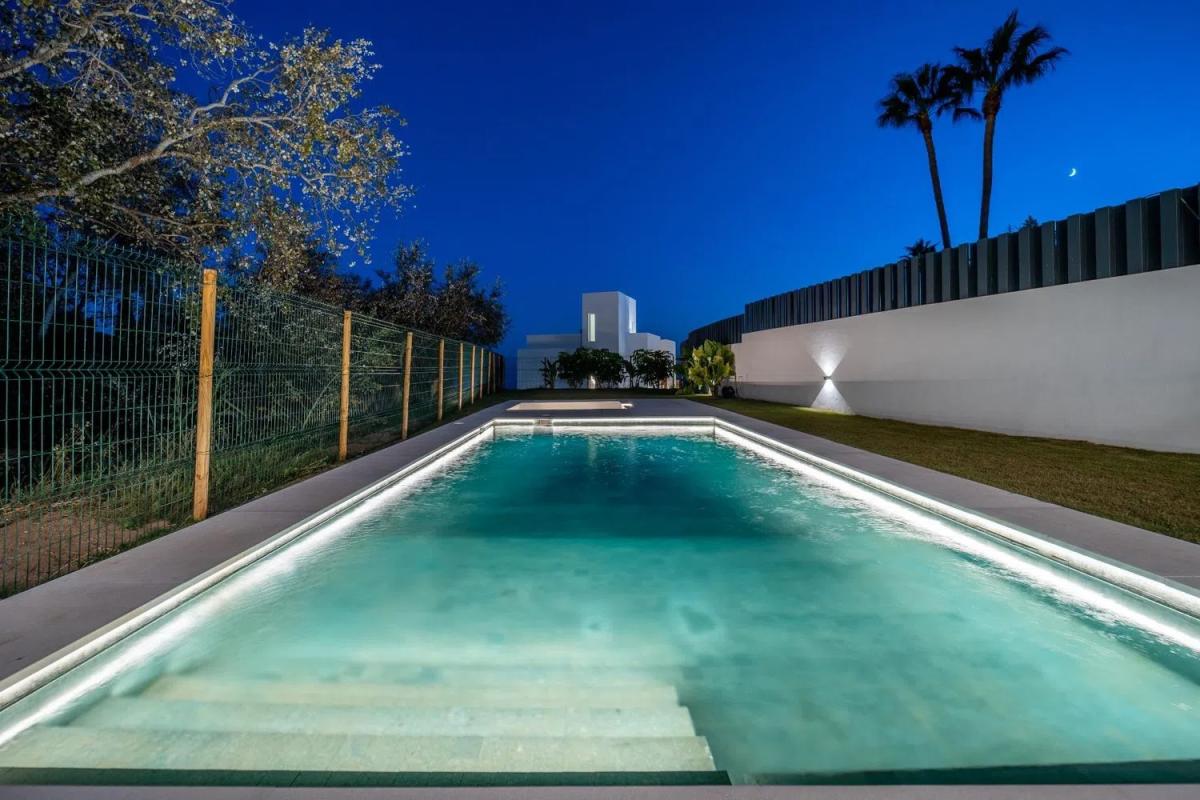 Sale of independent chalet in Camino Real de Fuengirola, Benalmádena
 photo 5