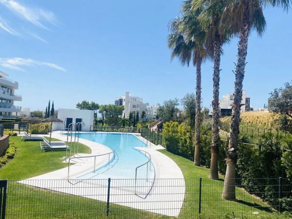 Piso en venta en  Avenida Retamar, Benalmádena photo 1