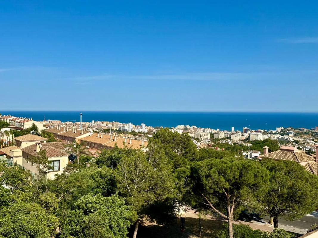 Venta de chalet independiente en Avenida Avenue Avenue del Bierzo, Benalmádena
photo 2