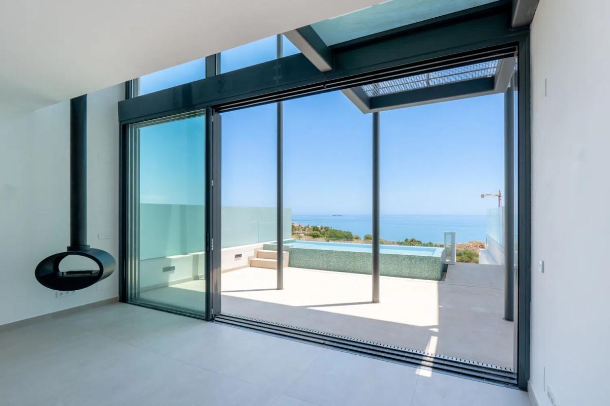 Sale of independent chalet in El Higuerón - Capellanía, Benalmádena
photo 2
