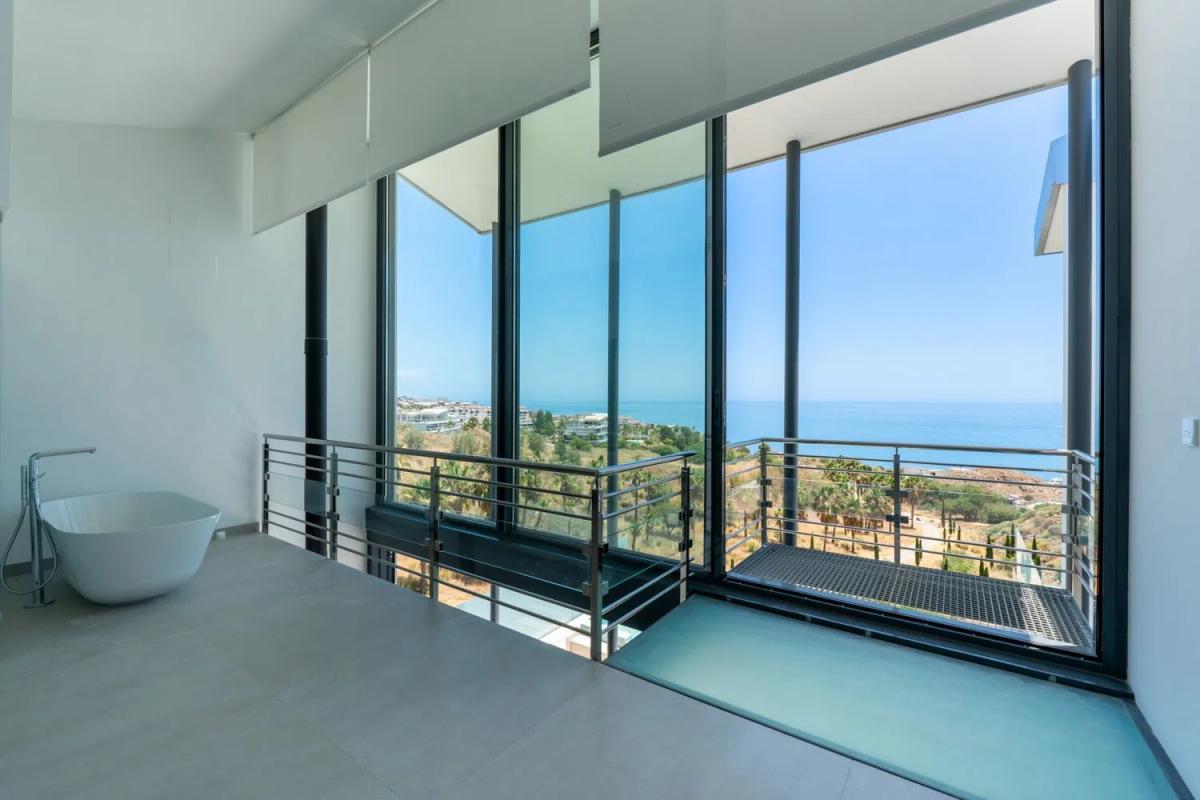 Sale of independent chalet in El Higuerón - Capellanía, Benalmádena
photo 5