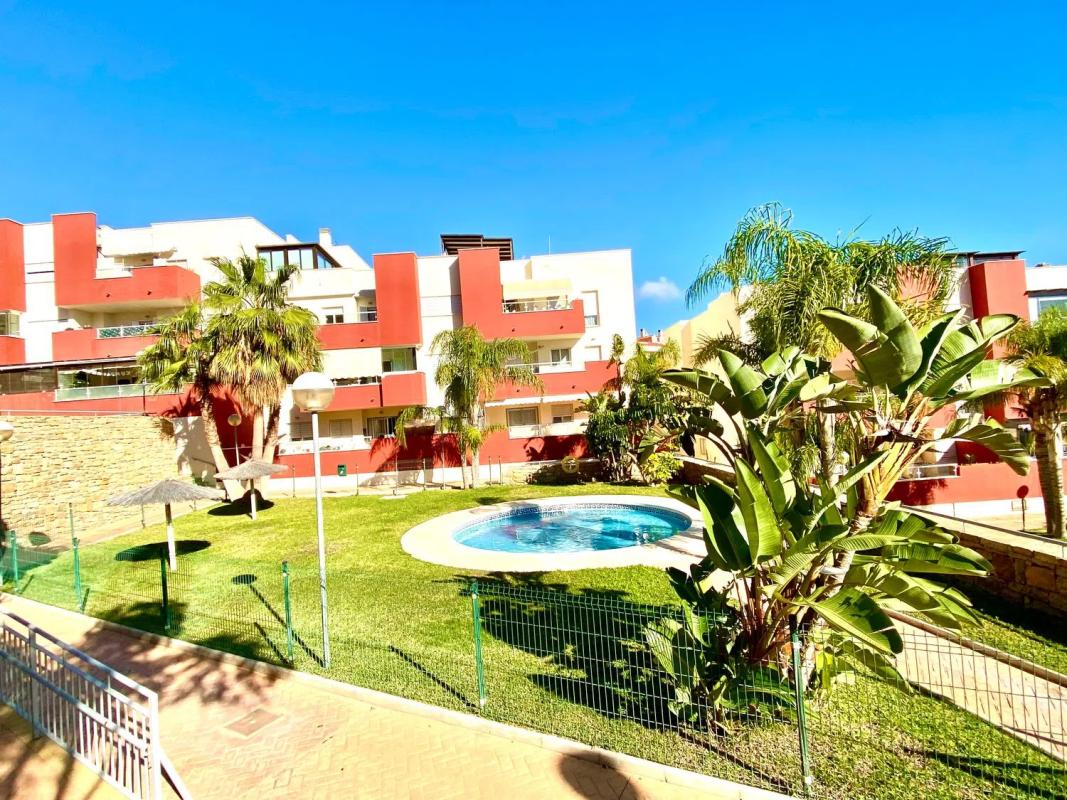 Sale of apartment in Calle Oregano, Benalmádena
 photo 4