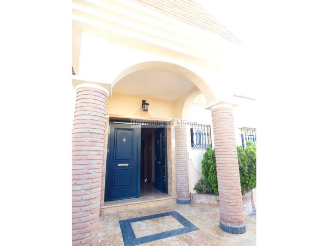 Продажа отдельного шале в Barrio Cortijo Torrequebrada, Бенальмадена photo 2