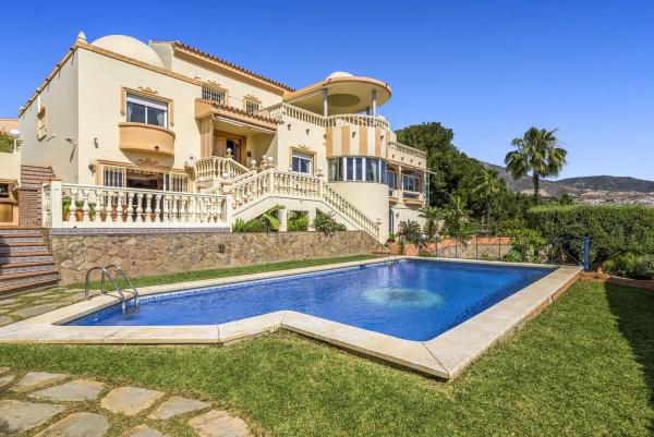 Wolnostojąca willa na sprzedaż w Barrio Hacienda Torrequebrada, Benalmádena photo 1