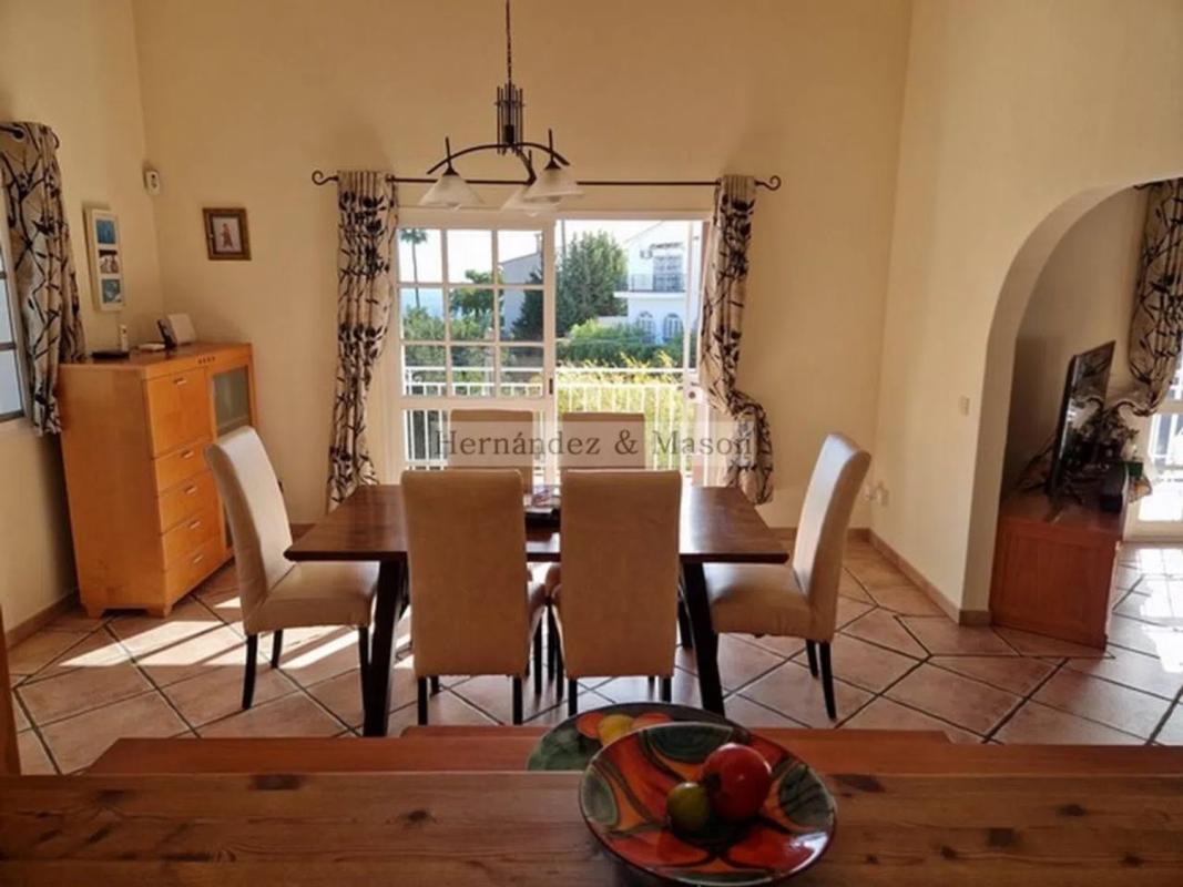 Продажа отдельного шале в  Barrio Rancho Domingo - La Hacienda, Бенальмадена photo 5