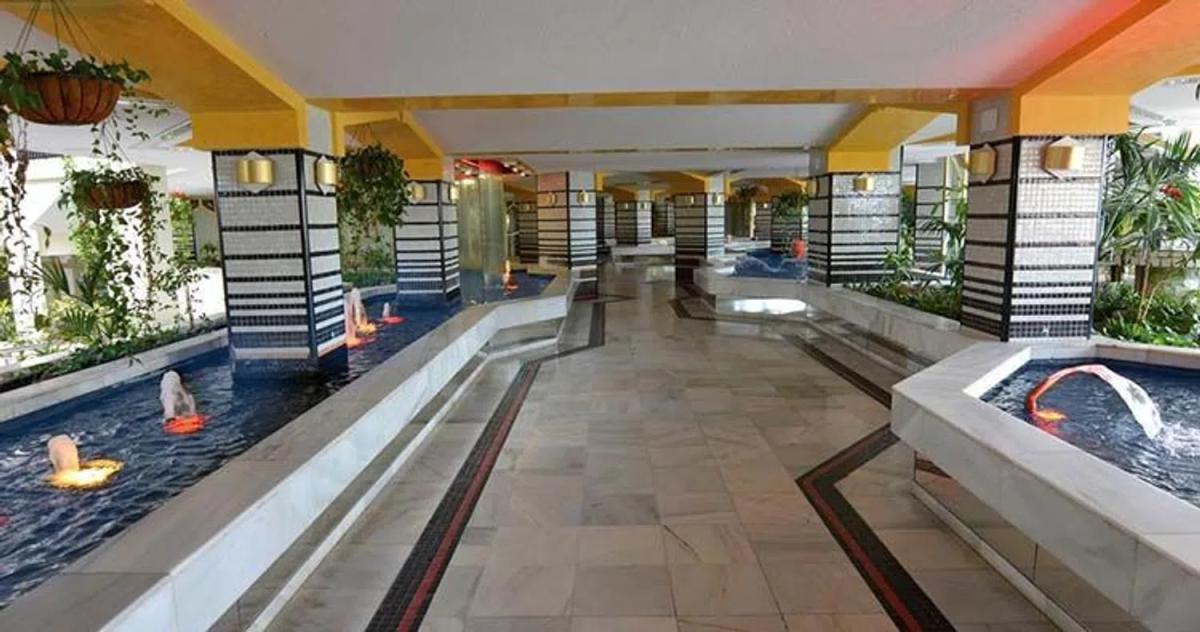 Venta de piso en Avenida Rocío Jurado, 1, Benalmádena
 photo 2