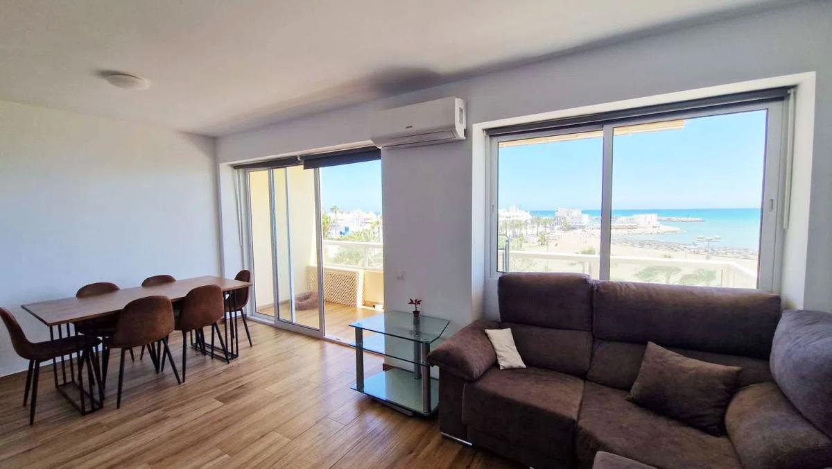 Venta de piso en Barrio Zona Centro Comercial Torrequebrada, Benalmádena
photo 4