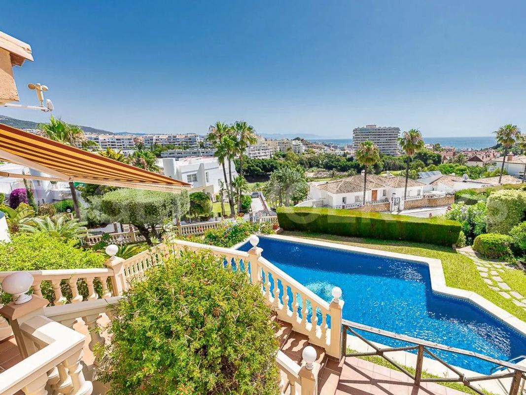 Venta de chalet independiente en Calle de Finlandia, Benalmádena
photo 1