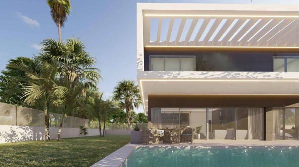 Chalet independiente en venta en El Higuerón - Capellanía, Benalmádena thumbnail 1