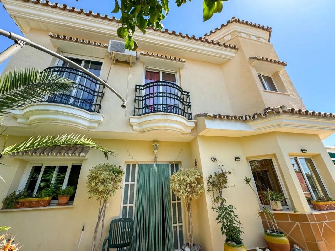 Venta de chalet independiente en Barrio Rancho Domingo - La Hacienda, Benalmádena
photo 2