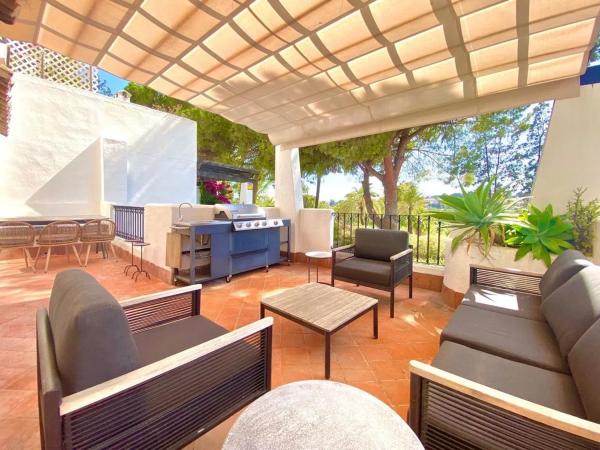 Ático en venta en  Barrio Nagüeles, Marbella photo 1