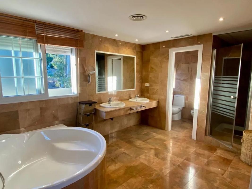 Venta de duplex en Calle Cerquilla de Nagûeles, 1, Marbella photo 4