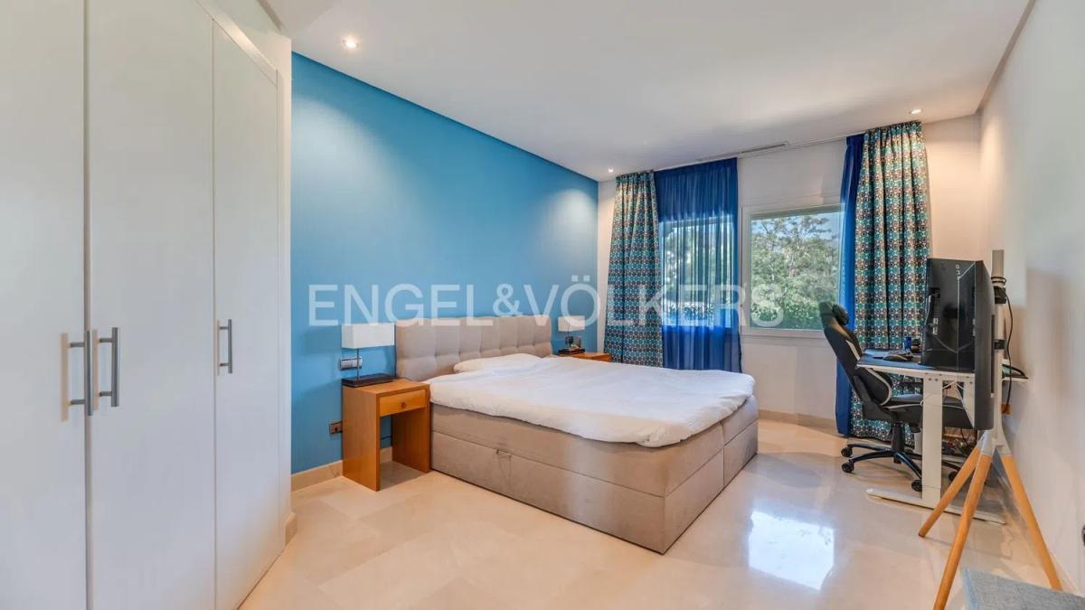 Venta de ático en  Avenida Buchinger, Marbella photo 3