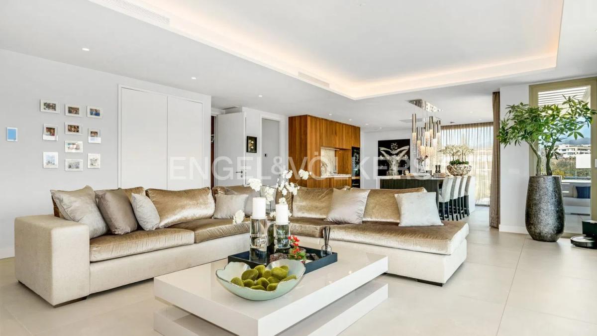 Sprzedaż mieszkania w Urbanizacion Villa Parra Palomeras, Marbella
photo 2