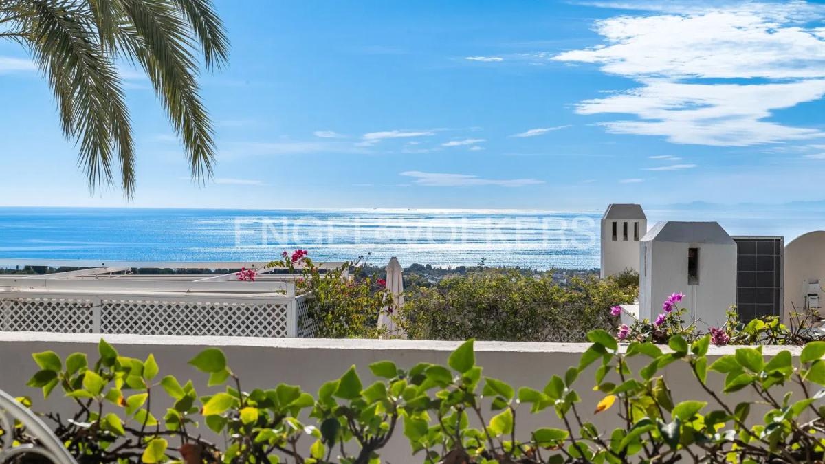 Venta de piso en Urbanización Marbella Hill Club, Marbella
photo 2