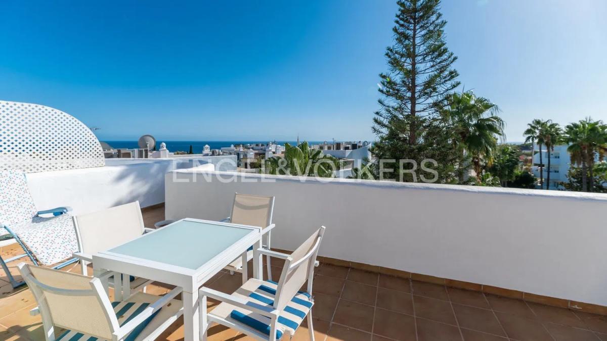 Sprzedaż poddasza w Bulevar Príncipe Alfonso de Hohenlohe, Marbella photo 1
