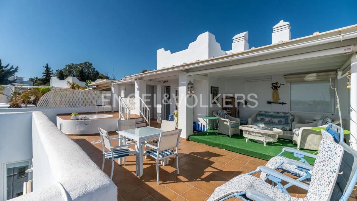 Sprzedaż poddasza w Bulevar Príncipe Alfonso de Hohenlohe, Marbella photo 5