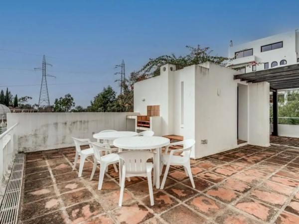 Duplex en venta en Calle Sierra Bermeja, 101 A, Marbella photo 4