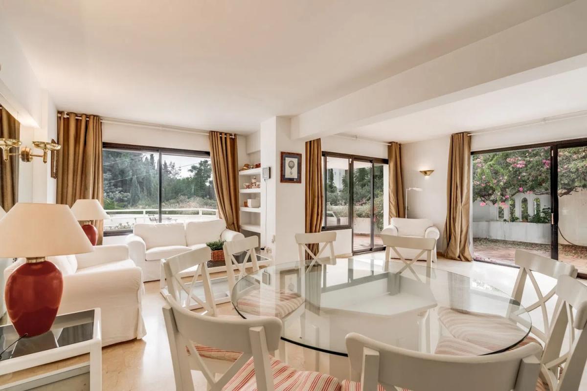 Duplex sale in Calle Sierra Bermeja, Marbella photo 1