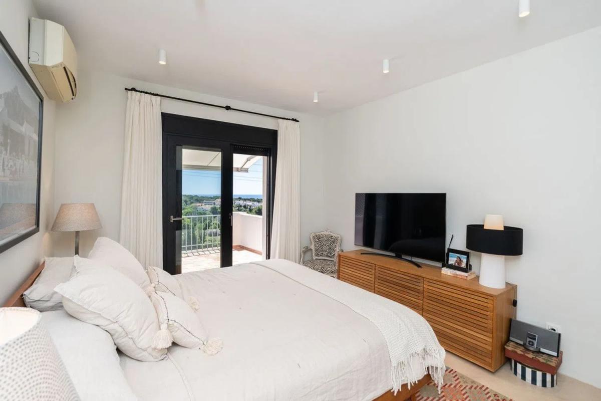 Venta de chalet independiente en Barrio Nagüeles, Marbella
 photo 3