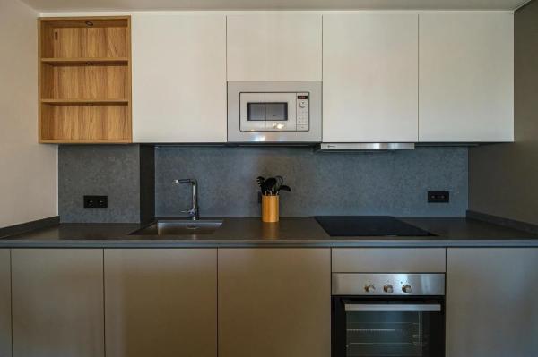 Apartment for sale in  Barrio Las Lomas de Río Verde, Marbella photo 3